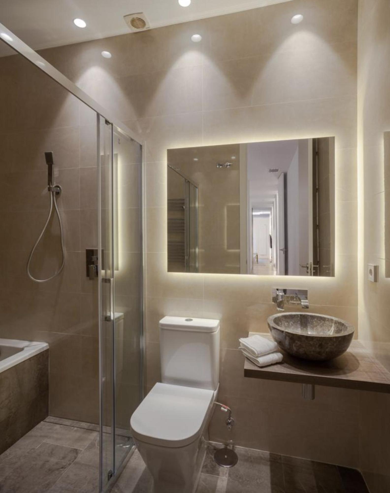 Elegant Retreat In City Center Apartment Rom