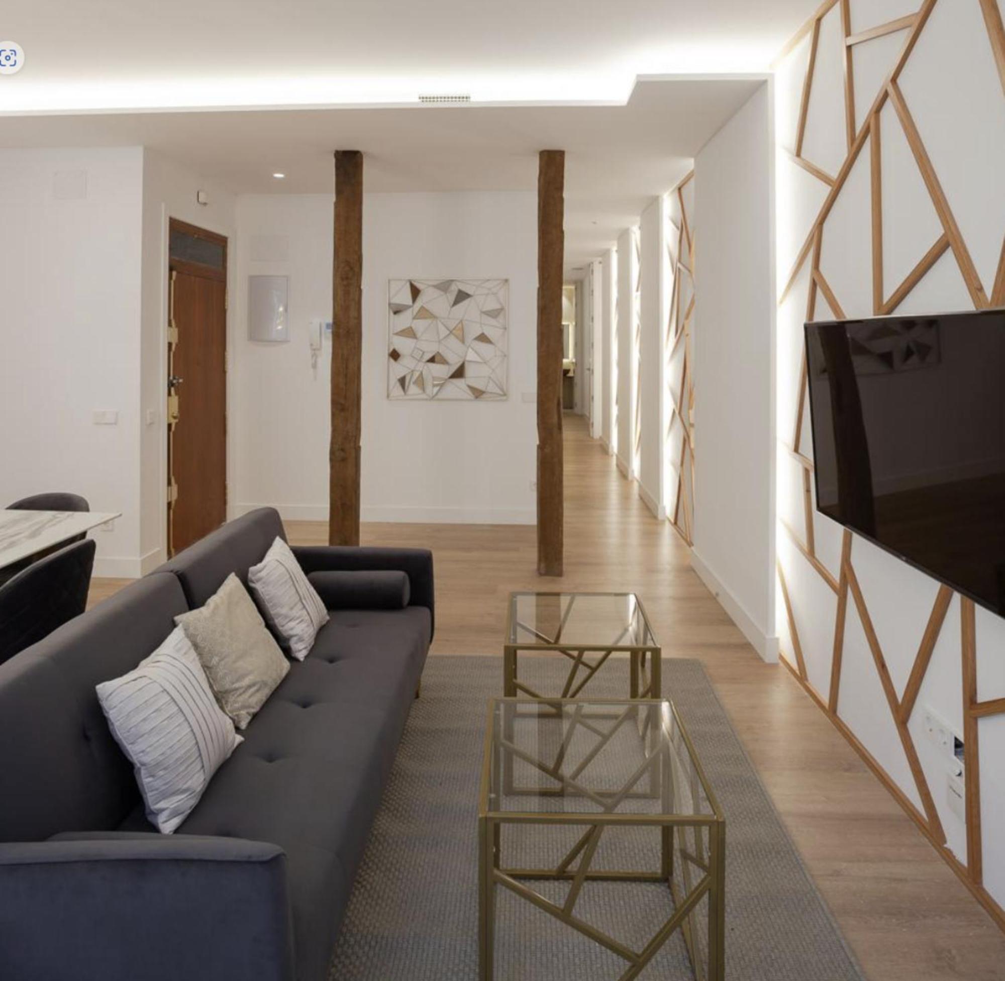 Elegant Retreat In City Center * Rom